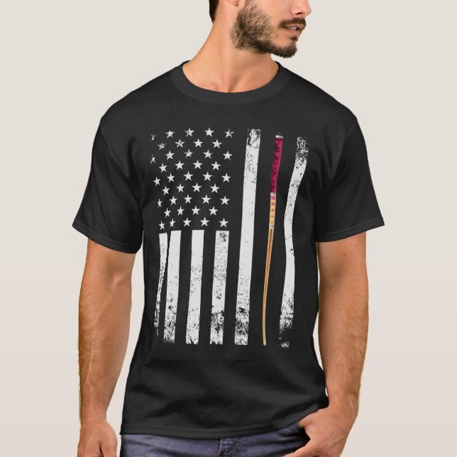 American Flag Pool Stick T Shirt (Framsida)