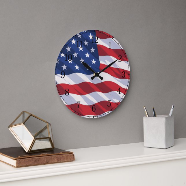 American Flag Wall Clock — Waving Flag Design Stor Klocka (Kontor)