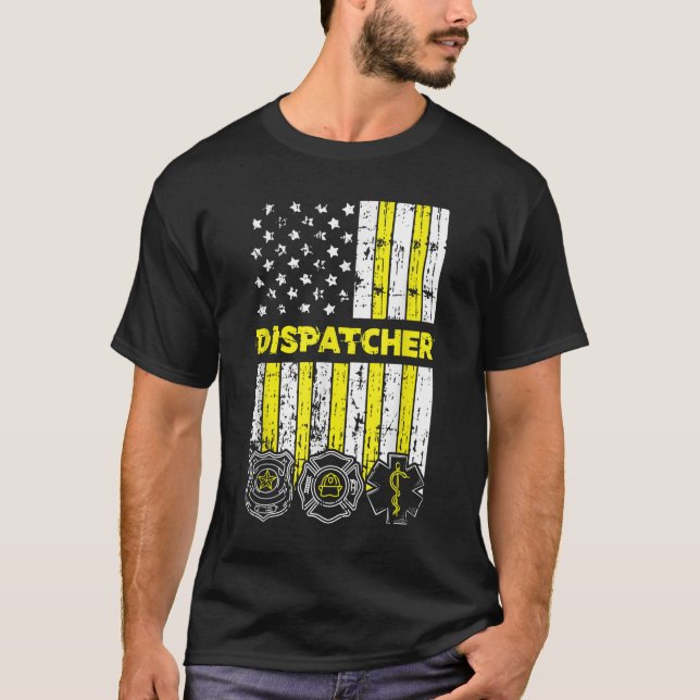 American Flagga 911 Operator Dispatch-er Police Fi T Shirt (Framsida)