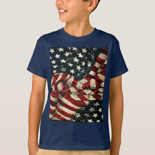 American Flagga-Camouflage by Shirley Taylor Tee Shirt (Framsida)