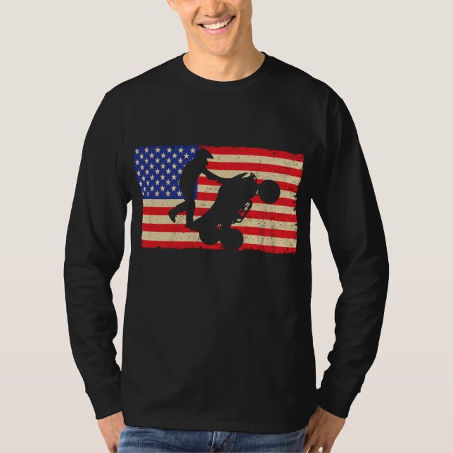 American Flagga Quad ATV Wheelie Bike Rider Coola  T Shirt (Framsida)