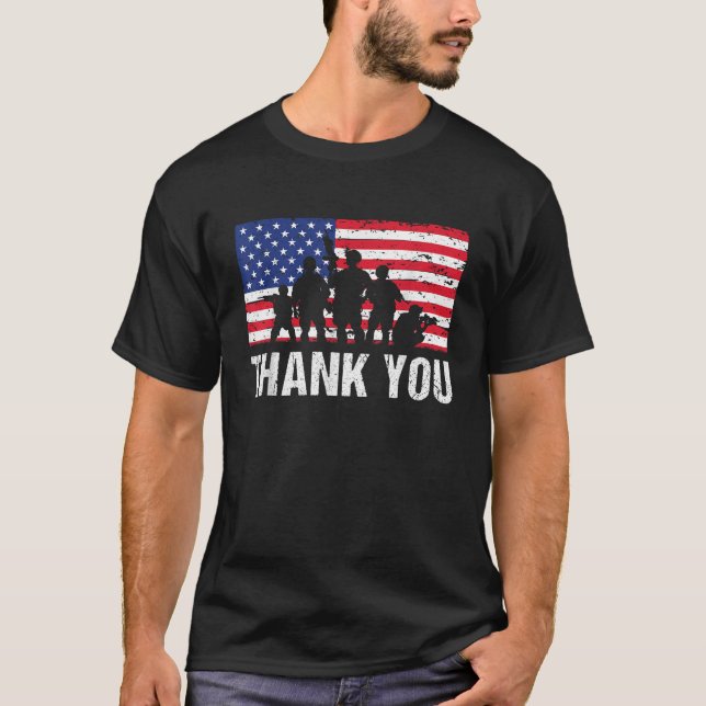 American Flagga Soldiers USA Tack Veterans Prou T Shirt (Framsida)