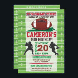 American Football NFL Kids eller Vuxen Birthday Inbjudningar<br><div class="desc">Fira den amerikanska fotbollens tematiska födelsedagsfest för ditt barn,  tonåring eller vuxen med den här coolans inbjudan. Med en grönt och vit rand-bakgrund som liknar fotbolls-fält. Ett underbart tema för födelsedagspojkar eller flickor som kärlek fotboll och som har spark.</div>
