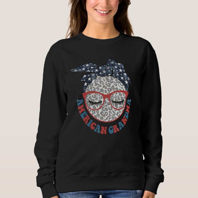 American Grandma 4th Of July Leopard Messy Bun Pat T Shirt (Framsida)