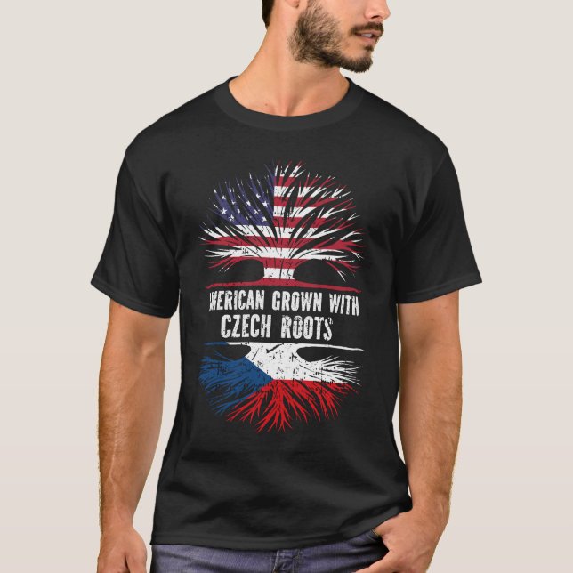 American Grown with Czech Roots USA flagga T Shirt (Framsida)