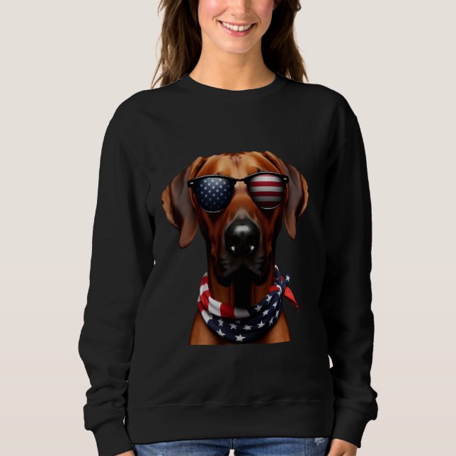 American Rhodesian Ridgeback-Hund 4:e juli-ägare T Shirt (Framsida)