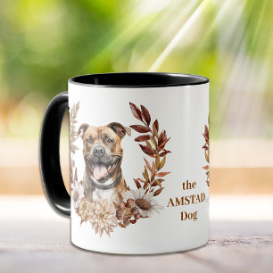 American StaffordTerrier Hund Autumn Wandeand Mugg