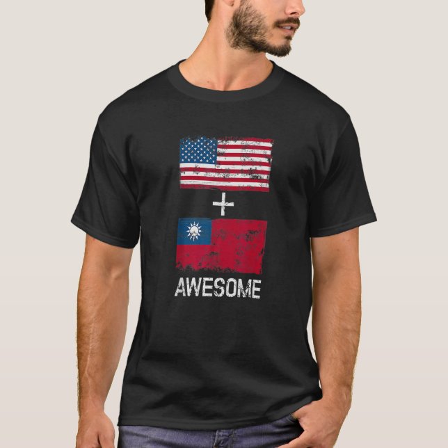 American + Taiwanese Awesome Usa And Taiwan Flags  T Shirt (Framsida)