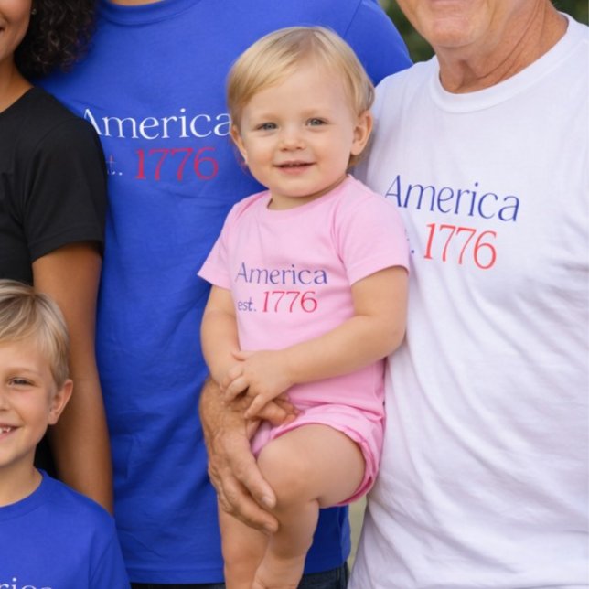 Amerika 250 Födelsedag est 1776 Typografi Rosa T Shirt (Skapare uppladdad)