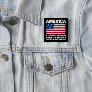 Amerika A Land så Underbara USA flagga-trötta Far Knapp