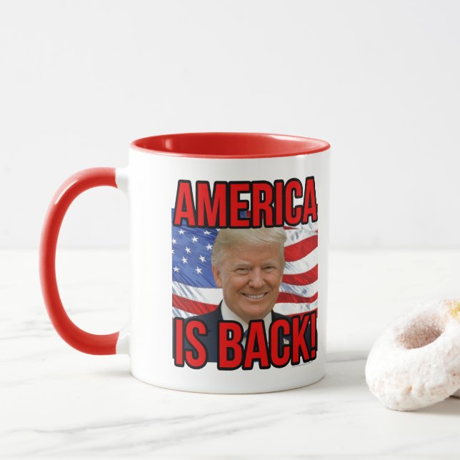 Amerika är Back Donald Trump American Flagga SOTU Mugg (Med munk)