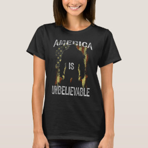 Amerika är en otrolig amerikansk Flagga Sasquatch T Shirt