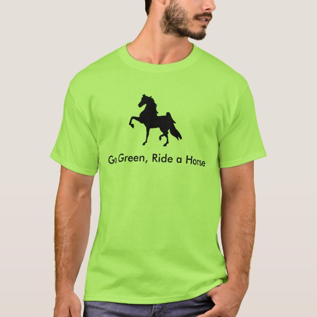 Amerikanen Saddlebred - går grönt, rider en häst T Tee Shirt (Framsida)
