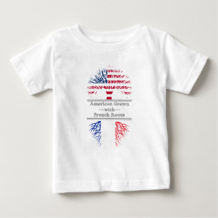 Amerikanen som är fullvuxen med fransk, rotar den t shirt