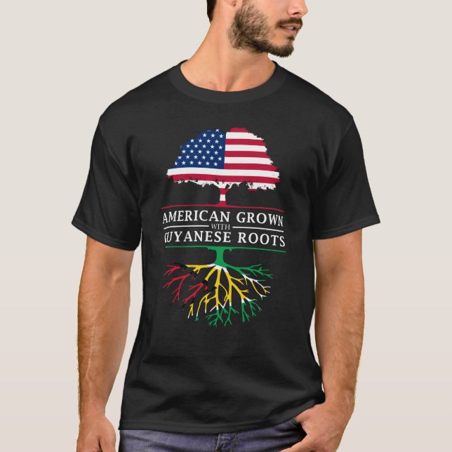 Amerikanen som är fullvuxen med Guyanese, rotar   T Shirt (Framsida)