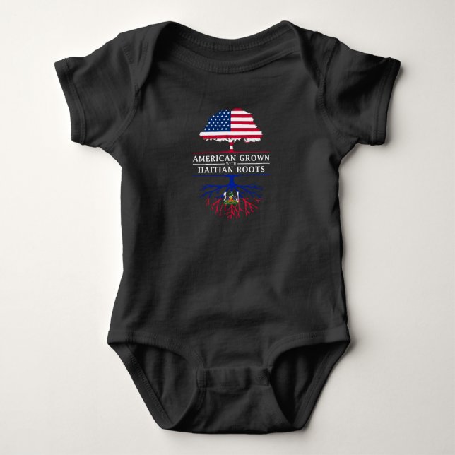 Amerikanen som är fullvuxen med haitier, rotar   t shirt (Framsida)