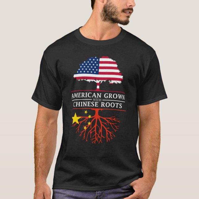 Amerikanen som är fullvuxen med kines, rotar   t shirt (Framsida)
