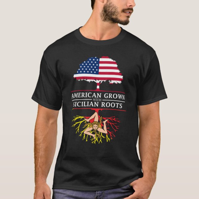 Amerikanen som är fullvuxen med Sicilian, rotar   T Shirt (Framsida)