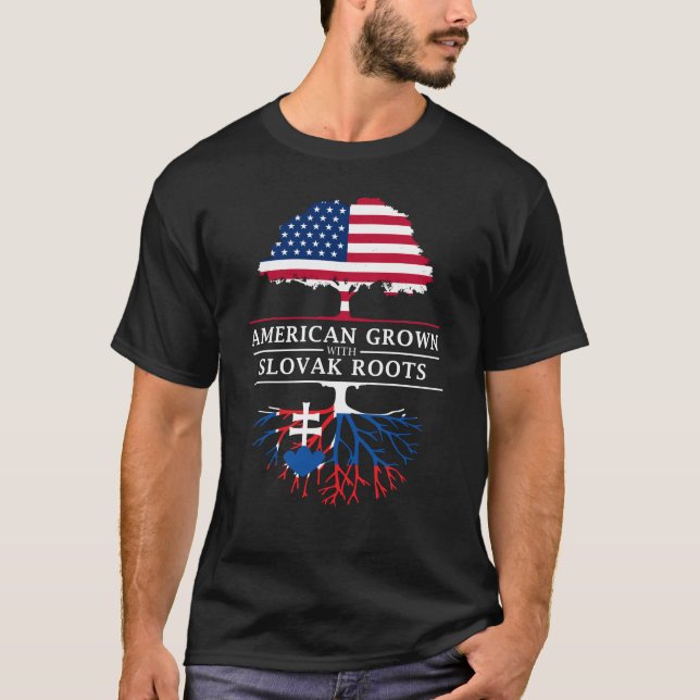 Amerikanen som är fullvuxen med slovakiskt, rotar  t shirt (Framsida)