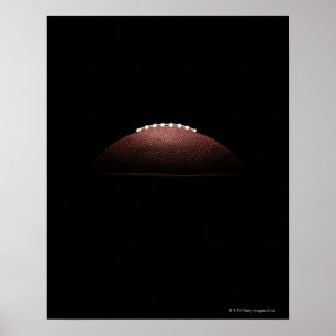 Amerikanfotbollboll på svart bakgrund poster