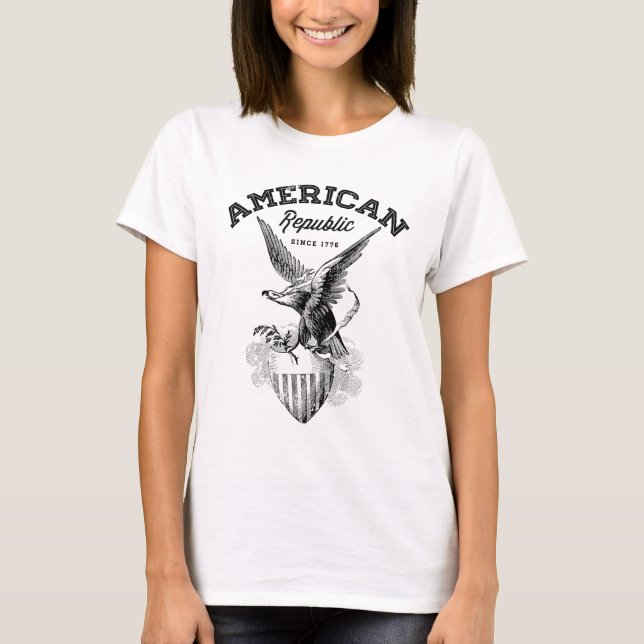 Amerikanrepublikörnen och skyddar tee (Framsida)