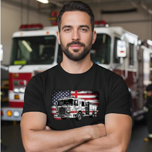 Amerikansk brandmannaflagga & brandbil T-shirt
