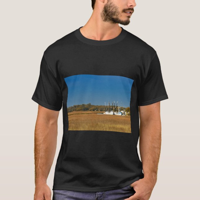 Amerikansk flagg Randig bas  Fiskande flagga T Shirt (Framsida)