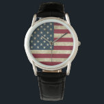 Amerikansk Flagga Armbandsur<br><div class="desc">Stil: Manar Krona Protector Black Leather Strap Watch Designad med modern man i åtanke, Krona Protector Watch är uppbyggd med ett svart läderband och ett slående skyddshölje. Perfekt för ett sportigt och tåligt utseende, anpassa den här klockan med design och text för ett unikt och robust tidsstycke! Manar bevakningsmaterial: Ansikte:...</div>
