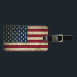 Amerikansk Flagga Bagagebricka<br><div class="desc">Den amerikanska Flagga ut i bagagekarusellen med en anpassningsbar bagagetagg från Zazzle! Detta bagagemärke, som inte är större än ett affärskort och som består av 100 procent akryl, är redo att stå upp för resekraven för alla vägkrigare eller äventyr sökande. Din märkre för bagage har tagits fram med AcryliPrint®HD-utskrift processaa...</div>