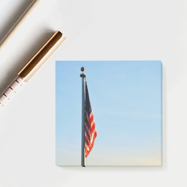 Amerikansk Flagga i Dawn Post-it Block (Skapare uppladdad)