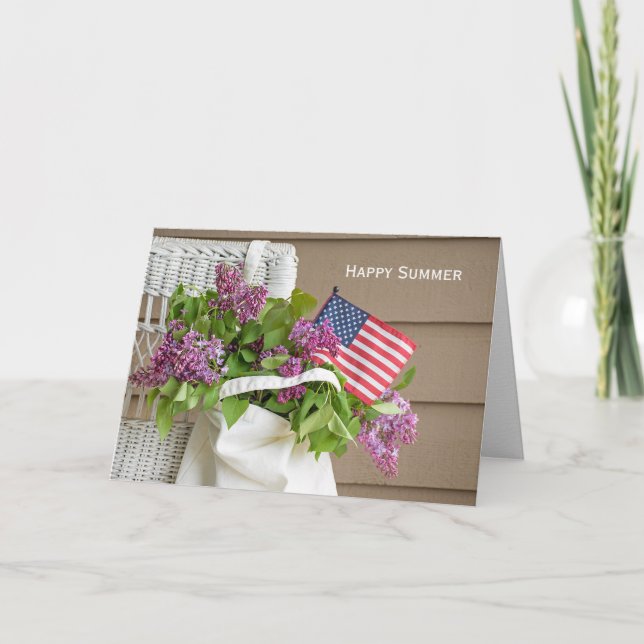 Amerikansk flagga i lilac bouquet under sommaren kort (Framsida)