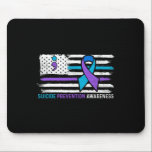 Amerikansk Flagga Lila Ribbon Suicide Awareness Musmatta<br><div class="desc">Amerikansk Flagga Lila Ribbon Suicide Awareness Semicolon</div>