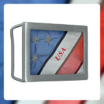 Amerikansk Flagga Red White och Blue<br><div class="desc">Den röda,  vita och blå amerikanska flagga stars och stripes med fet röd "USA" visas stolt på den här snyggten patriotiska låsbeslaget bälte. Anpassa detta med Namn eller Amerikas anda,  frihet,  jämlikhet. Bilden är originalfotografi av flagga med JLW_PHOTOGRAPHY.</div>