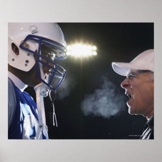 Amerikansk fotbollsspelare och domare, argument poster