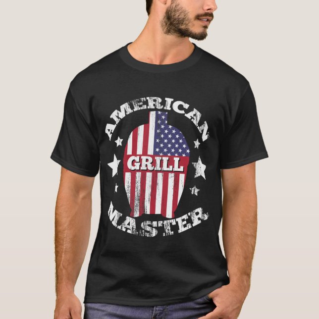 AMERIKANSK GRILLMASTER - KAMADO USA FLAGGA T SHIRT (Framsida)