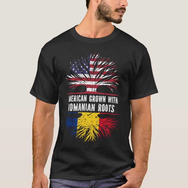 Amerikansk grodd med rumänska rötter USA flagga T Shirt (Framsida)