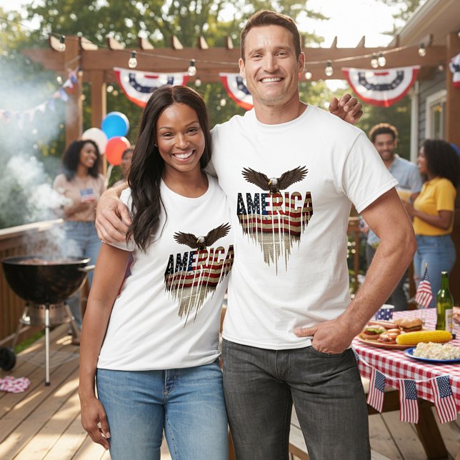 Amerikansk grungeflagga och örn t shirt (Skapare uppladdad)