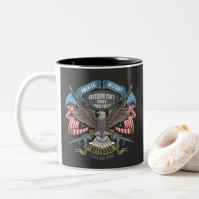 Amerikansk militär med Flagga och Eagle Två-Tonad Mugg (Med munk)