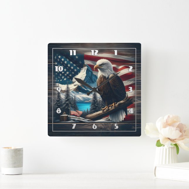 Amerikansk örning mot bergslandskap fyrkantig klocka (Hem)