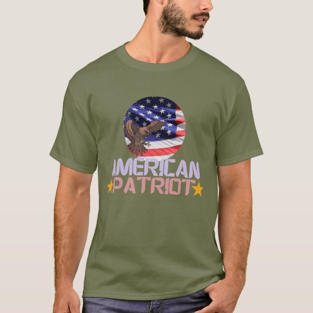 Amerikansk patriot – djärvt självständighetsdagspr t shirt (Framsida)