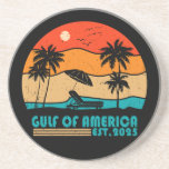 Amerikansk patriotisk vintage i bukt underlägg<br><div class="desc">Bukt i Amerika är ett stort, halvinneslutet hav som ligger sydöstra kusten i Nordamerika och som gränsar till Förenta Stater (norr), Mexiko (väster och syd) och Kuba (sydost). Det är ett marginellt hav i Atlanten, som omfattar cirka 1, 5 miljoner kvadratkilometer. Det finns många formgivningar som inspirerats av Amerikas Bukt,...</div>