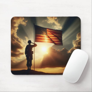Amerikansk soldat Saluting Flagga Musmatta