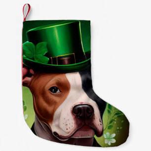Amerikansk Staffordshire-hund på St. Patricks dag Liten Julstrumpa