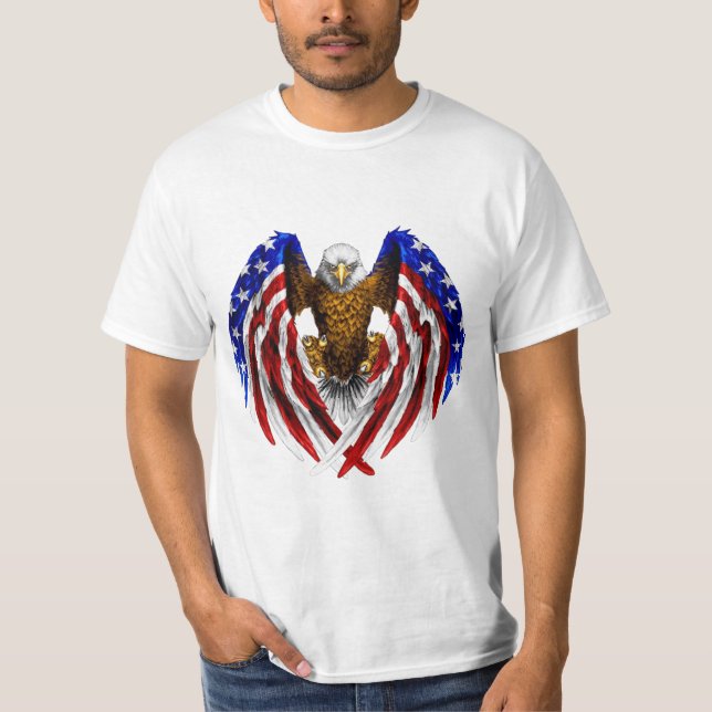 Amerikanska Eagle med USA flagga på vingar T Shirt (Framsida)