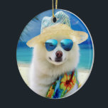 Amerikanska eskimo på Beach, sommargåva till hund  Julgransprydnad Keramik<br><div class="desc">Tittar du perfektens sommargåva till hund älskare? Titta bara på den här fantastiska Hund på strandscenen! Den här öga-fångstdesignen fångar upp den här fina rasens lekande anda när den frossar på sanden och tar sig in i sol och surfa. Med sin livliga färg och verklighetstrogna detaljrikedom kommer den här designen...</div>