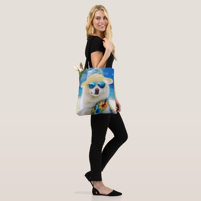 Amerikanska eskimo på Beach, sommargåva till hund  Tygkasse (På modell)