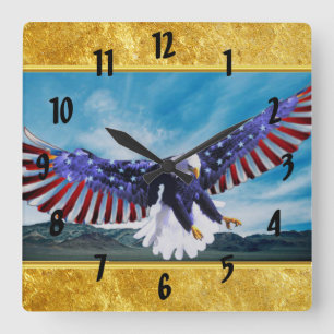 Amerikanska flagga Eagle som flyger på folie himla Fyrkantig Klocka
