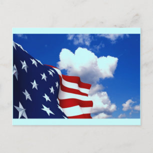 Amerikanska Flagga i blå himmel Vykort