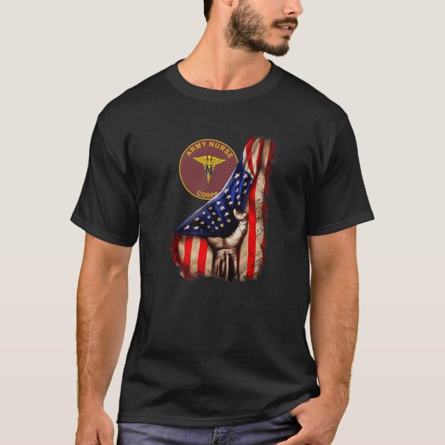 Amerikanska Flagga inom arméns sjukkår T Shirt (Framsida)