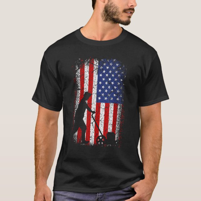 Amerikanska flagga landskap 4:e av July gräsmatta  T Shirt (Framsida)